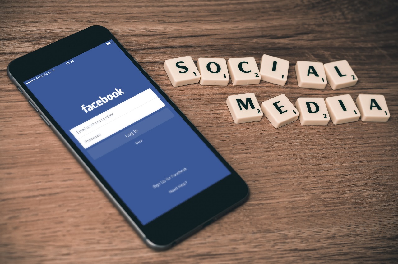 Co można zyskać zlecając obsługę social mediów swojego przedsiębiorstwa zewnętrznej firmie?
