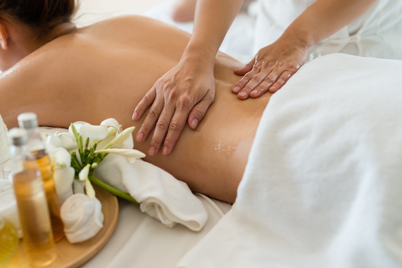 Studio masażu – na co powinniśmy zwrócić uwagę, idąc do masażysty?